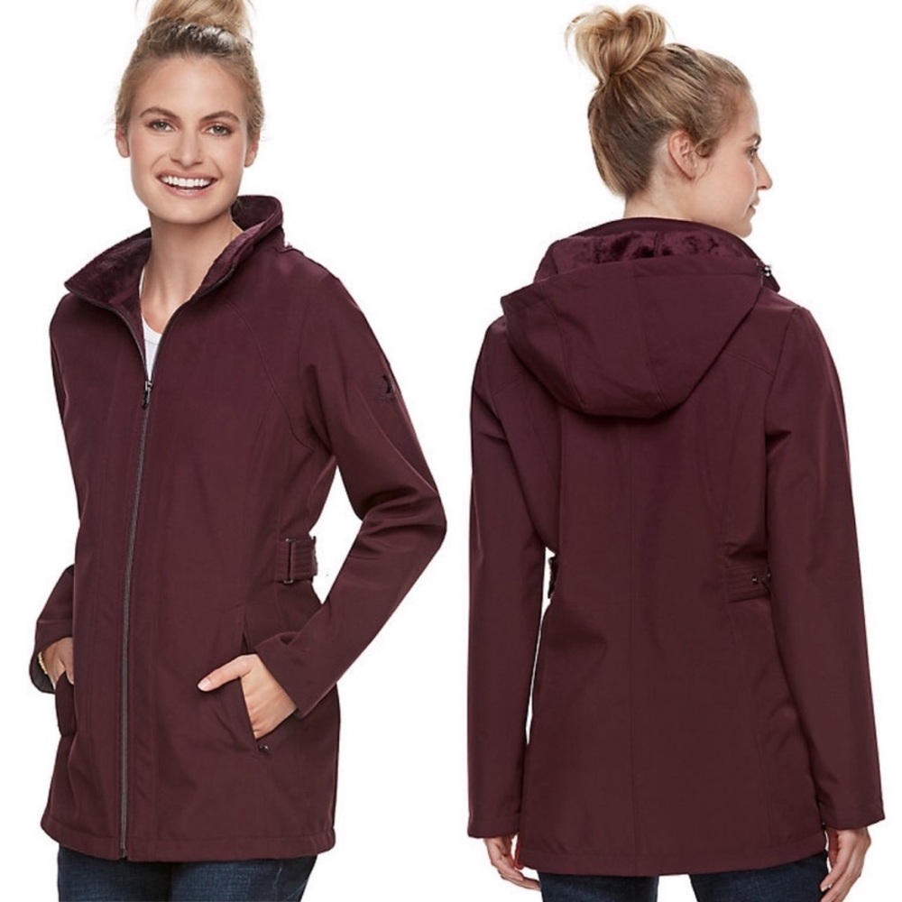 ZeroXposur Nicky Soft Shell Hooded Jacket in Russet Purple size Small